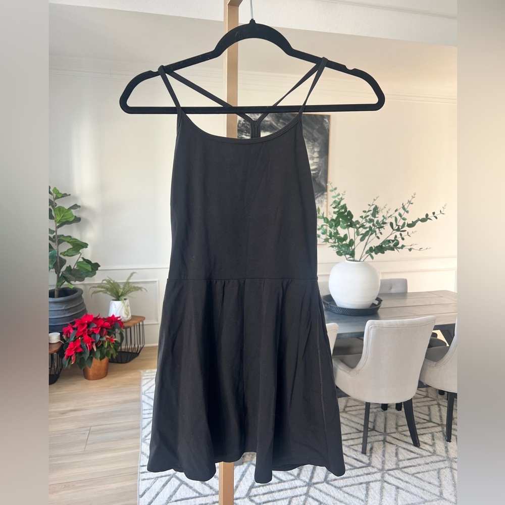Splits59 Simona Airweight Tank Dress – Black
Size: XS